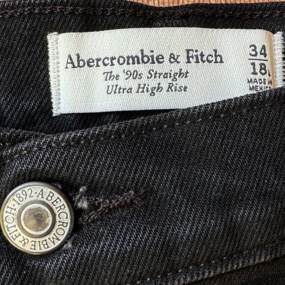 Abercrombie & Fitch Black Ultra High Rise 90s Straight Jeans in Women's 34/18L - Picture 3 of 14